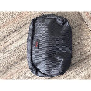 Tumi For Delta Black Travel Pouch Toiletry Bag first class amenity